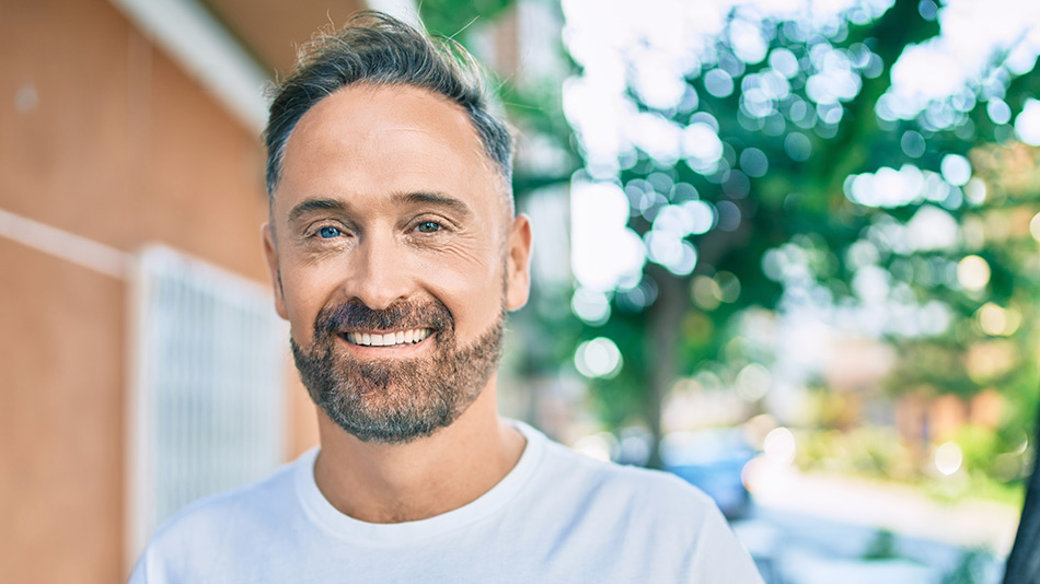 Lens-replacement-surgery-reviews-What-real-patients-from-Northwest-England-and-North-Wales-think-after-treatment-v6-dan-nguyen-vision-ltd-wrexham