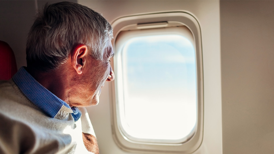 can-you-fly-2-weeks-after-cataract-surgery-Dan-Nguyen-Nguyen-Vision-Wrexham